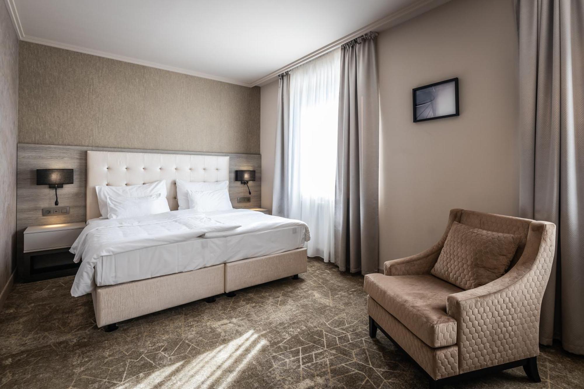 Hotel Europa Komárno المظهر الخارجي الصورة