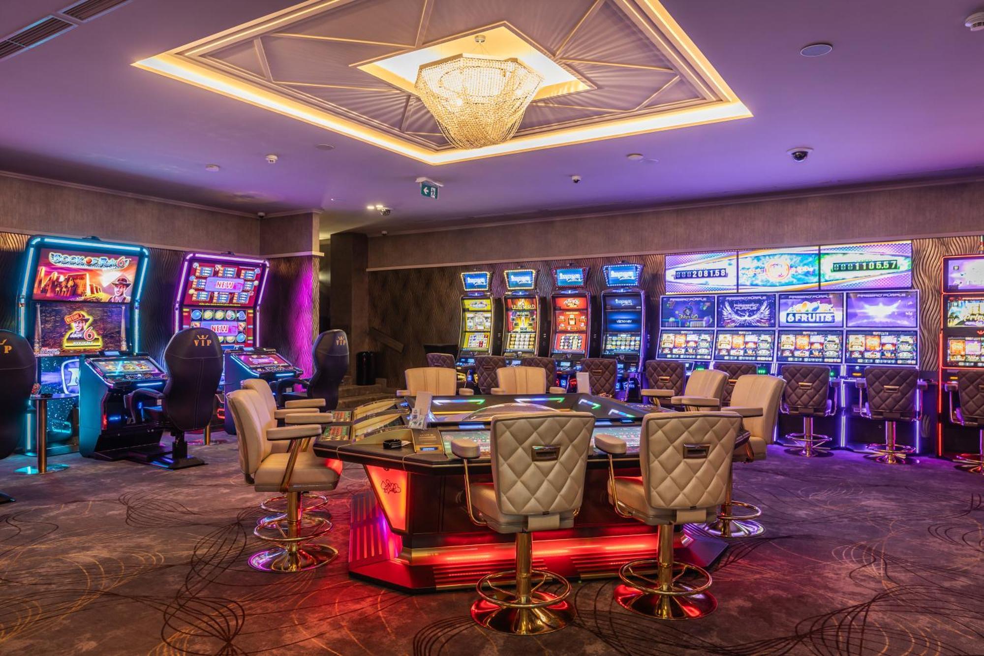 Hotel Europa Komárno المظهر الخارجي الصورة